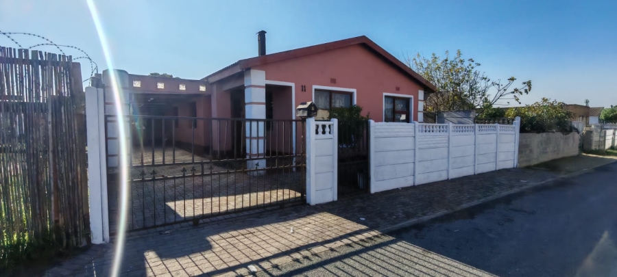 5 Bedroom Property for Sale in Electric City Western Cape